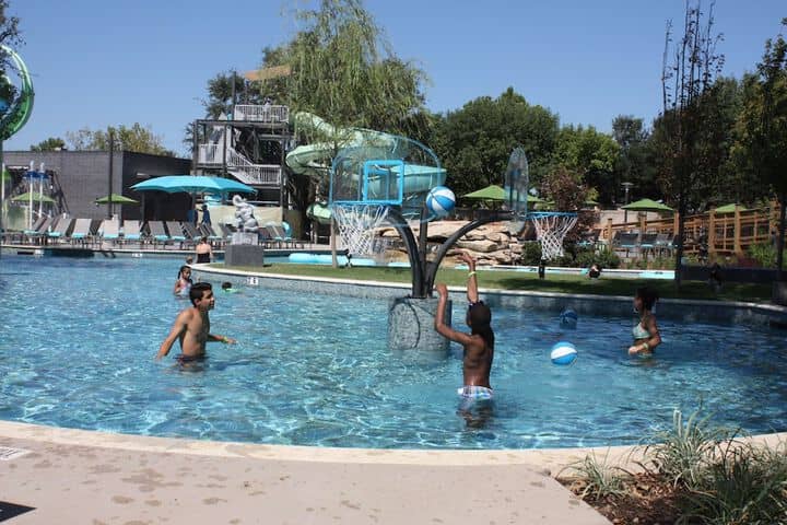 Pool 72 of 158