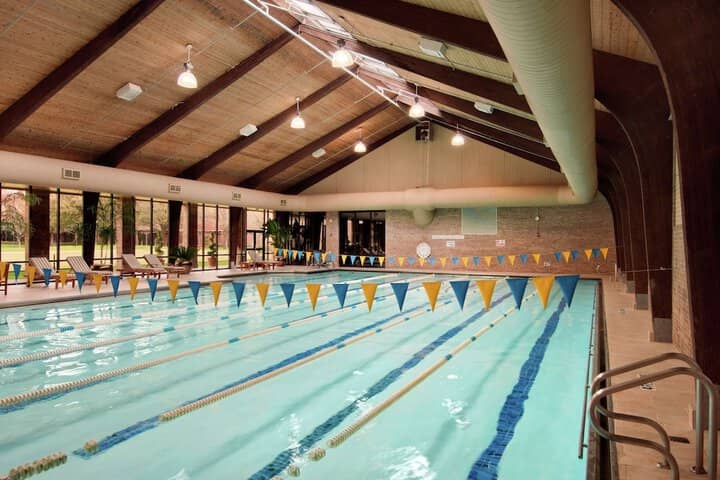 Pool 69 of 158