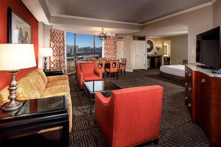 Room 51 of 158