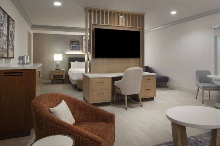 Room 42 of 158
