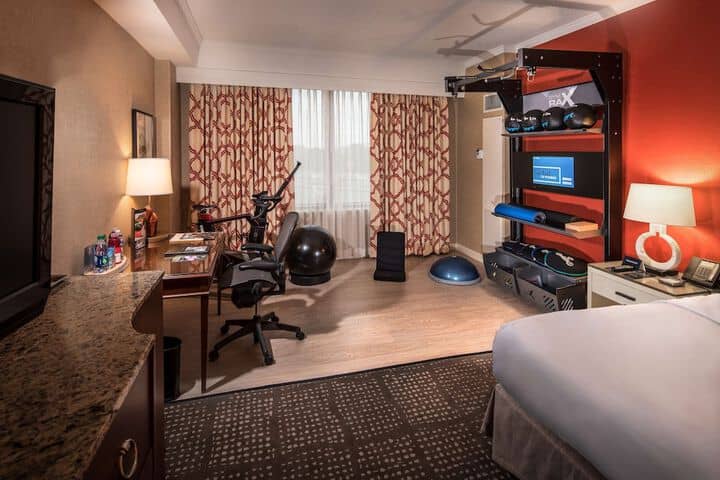 Room 34 of 158