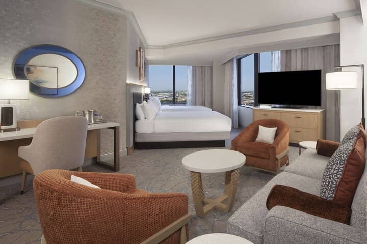 Room 43 of 158