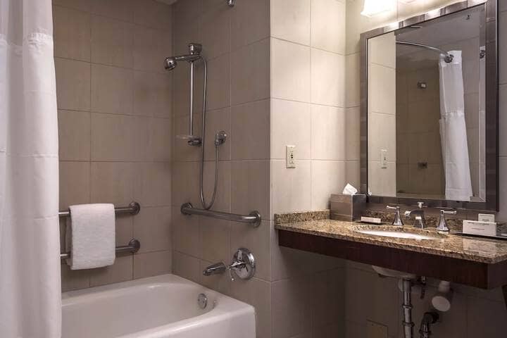 Room 62 of 158