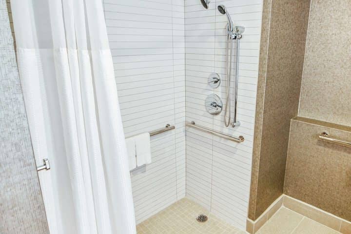 Bathroom shower