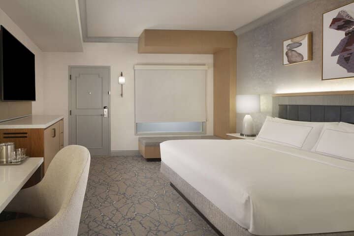 Room 22 of 158